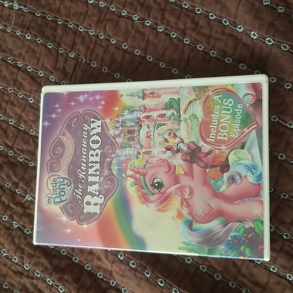 My Little Pony Crystal Princess The Runaway Rainbow- DVD- 2006 - Picture 1 of 4